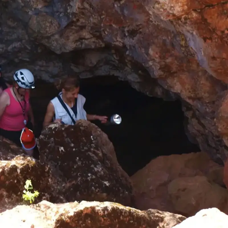 Cueva Montesinos